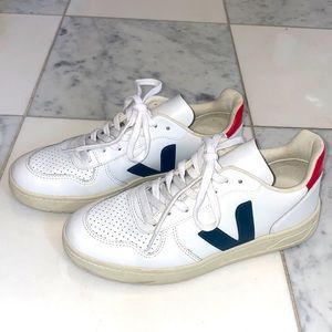Great condition Veja Sneakers